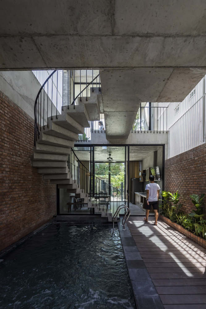 The Concrete House - Hồ Khuê Architects