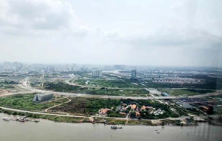 Khu đô thị mới Thủ Thiêm, sau gần 20 năm xây dựng vẫn chưa ra hình hài.