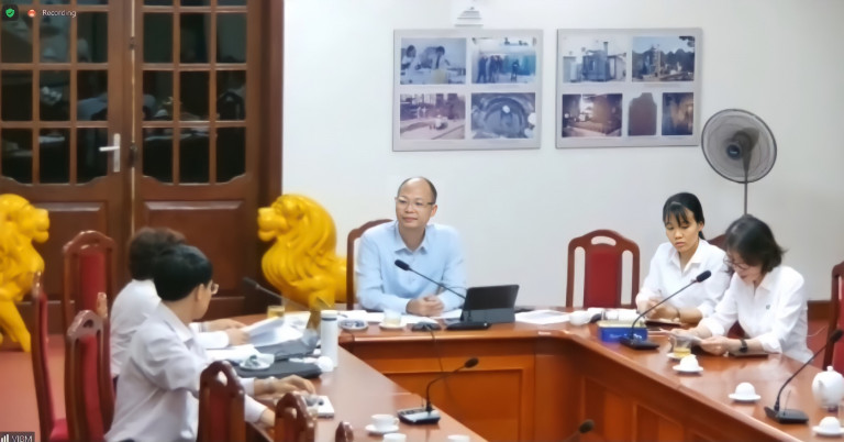 Khách mời tham dự hội thảo về phía Việt Nam