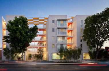 Khu nhà The Arroyo ở vừa túi tiền chất lượng cao với 64 căn hộ tại nội đô Santa Monica, Australia