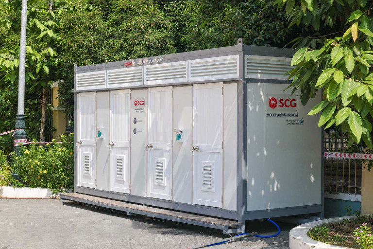 Cận cảnh 04 Buồng tắm Kháng khuẩn Lắp ghép được trao tặng. 