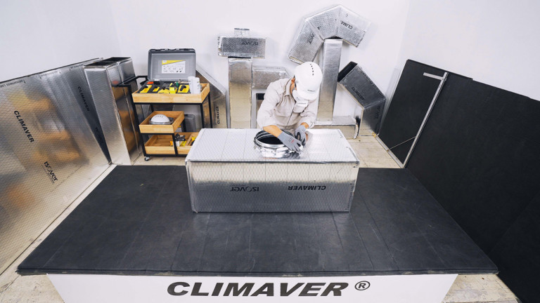 Ống gió HVAC Climaver được thi công ngay tại công trình nhờ vật liệu nhẹ và linh hoạt