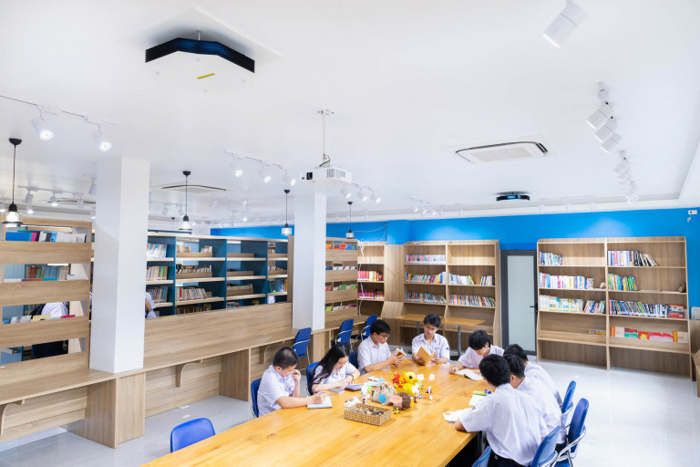 Giải pháp thiết bị khử trùng không khí Philips UV-C giúp vô hiệu hóa vi rút và vi khuẩn