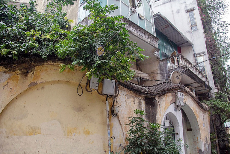 Căn biệt thự của vua Bảo Đại tại ngõ 186 Ngọc Hà này không còn giữ được quần thể mà bị chia nhỏ thành nhiều hộ dân.