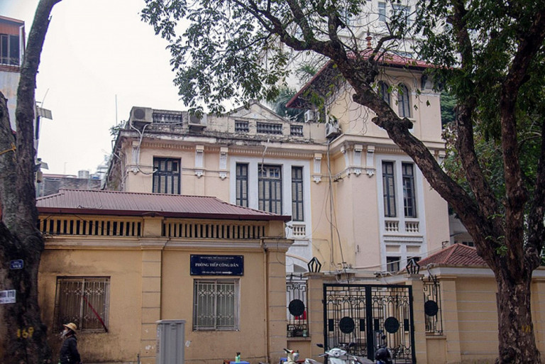 Nhiều căn biệt thự trở thành cơ quan Nhà nước cũng được gìn giữ khá nguyên vẹn.