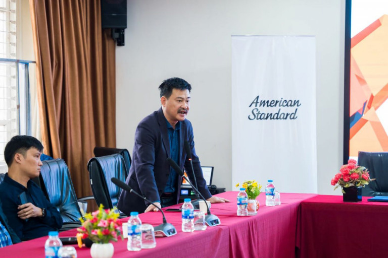 TS.KTS Vương Hải Long – Trưởng khoa Kiến trúc, Đại học Kiến trúc Hà Nội phát biểu tại Lễ ký kết hợp tác Chương trình LIXIL Talent Match.