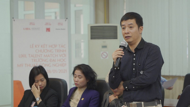 ThS.GVC Lưu Việt Thắng – Phó Trưởng khoa phụ trách Khoa Trang trí Nội Ngoại Thất Trường Đại học Mỹ thuật Công nghiệp Hà Nội phát biểu tại Lễ ký kết hợp tác Chương trình LIXIL Talent Match.