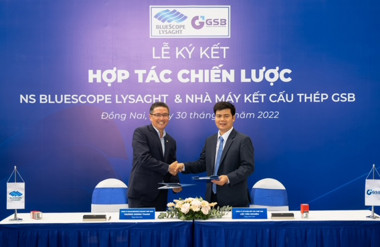 Thỏa thuận hợp tác giữa NS BlueScope Lysaght Việt Nam và GSB nhằm cung cấp cho khách hàng các giải pháp sản phẩm thép dành cho nhà xưởng công nghiệp cân bằng năng lượng.