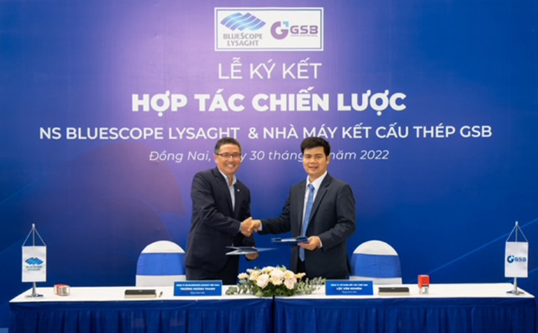 Thỏa thuận hợp tác giữa NS BlueScope Lysaght Việt Nam và GSB nhằm cung cấp cho khách hàng các giải pháp sản phẩm thép dành cho nhà xưởng công nghiệp cân bằng năng lượng.
