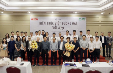 Các khách mời chụp cùng với Ban Lãnh đạo và các thành viên CTCP A79
