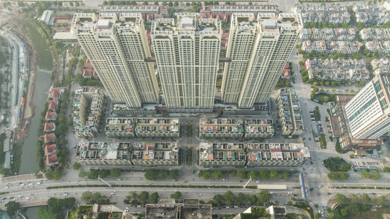 Dự án gần đường lớn thu hút sự quan tâm của khách hàng (Minh họa: dự án The Terra - An Hưng của Văn Phú - Invest)