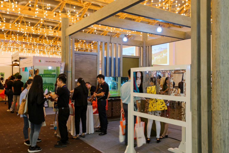 Trần Đức Homes Center là bước tiến tiếp theo nhằm hoàn thiện mục tiêu trở thành doanh nghiệp hàng đầu trong ngành sản xuất và chế biến gỗ tại Việt Nam của Trần Đức Homes, chuyên cung cấp các giải pháp gỗ toàn diện cho ngành Kiến trúc – Xây dựng xanh. (Ảnh: Trần Đức Homes)