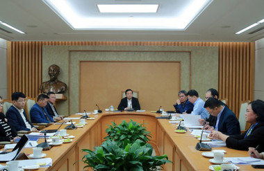 Phó Thủ tướng Trần Hồng Hà: Việc sửa đổi, bổ sung một số điều của các nghị định hướng dẫn thi hành Luật Đất đai phải bảo đảm lợi ích của người dân, doanh nghiệp và nhà nước - Ảnh: VGP/Minh Khôi