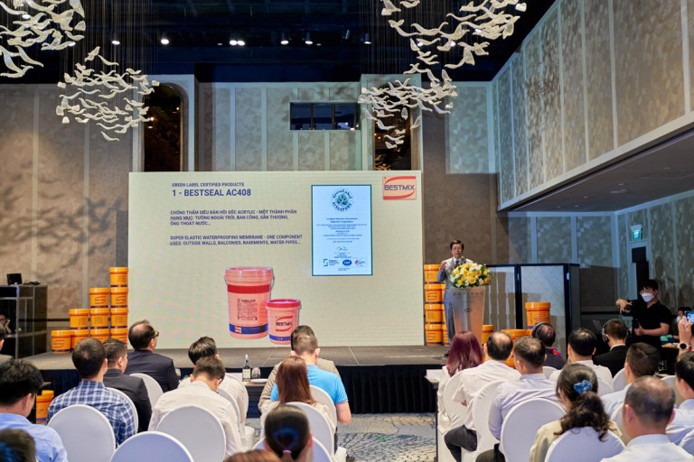 Lãnh đạo Bestmix công bố các sản phẩm đạt Singapore Green Label 