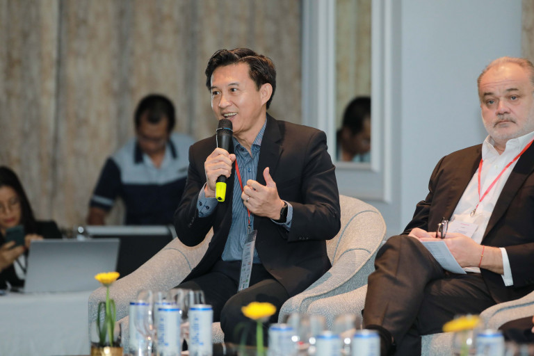 Ông Nguyễn Trường Hải - CEO Saint-Gobain Việt Nam chia sẻ tại hội thảo