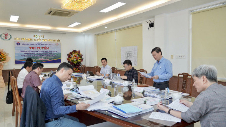 Hội đồng chấm thi.