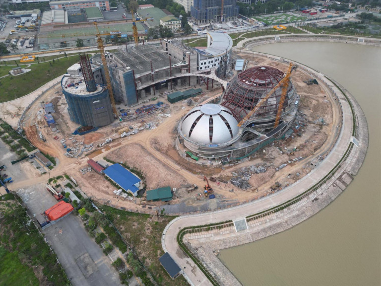 Dự án đang được đẩy nhanh tiến độ thi công, dự kiến hoàn thành vào năm 2024. Ảnh: Hữu Chánh