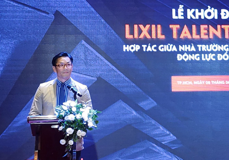 Ông Uchidate Katsuaki - Tổng Giám đốc LIXIL Việt Nam phát biểu tại buổi lễ