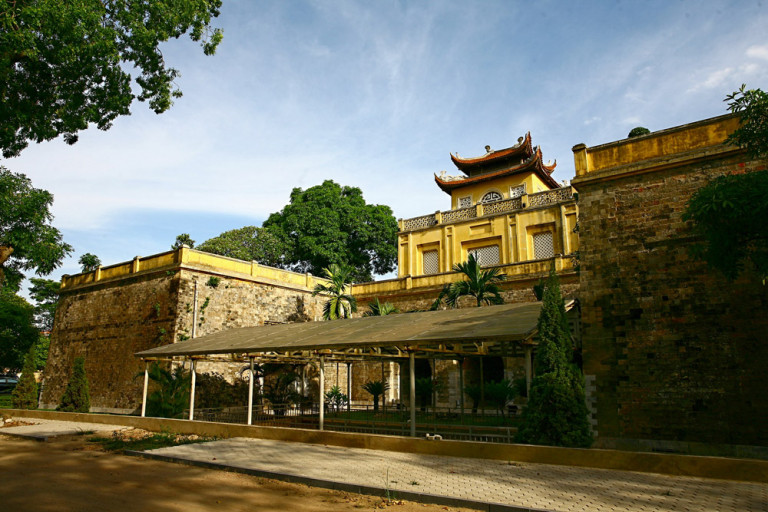 Đoan Môn nhìn từ trong Cấm thành