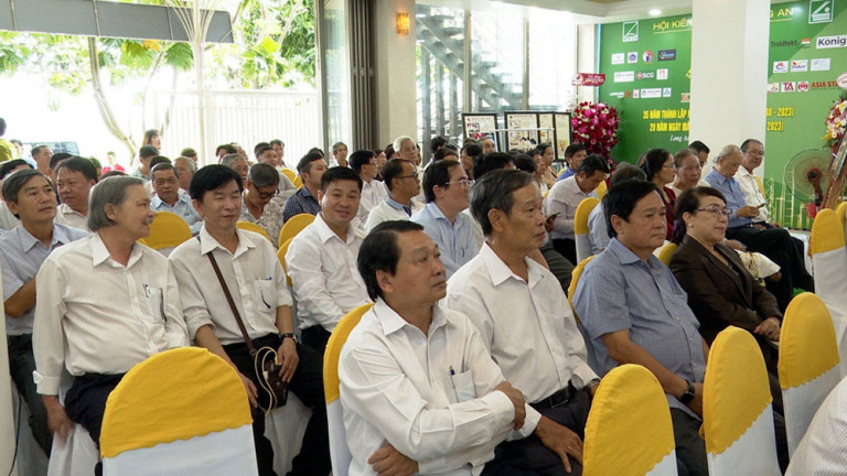 Các kiến trúc sư tham gia Lễ kỷ niệm với chủ để “Kiến trúc vì sự phát triển bền vững”