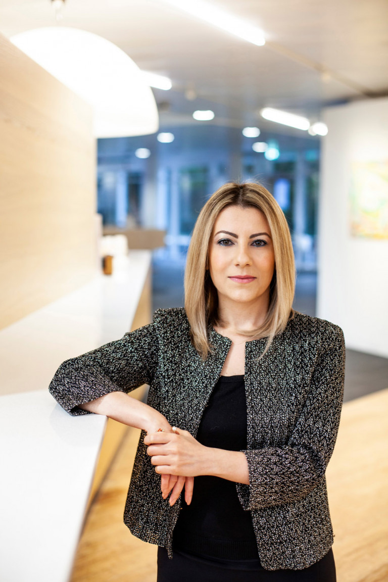 Bà Şirvan Canıtez