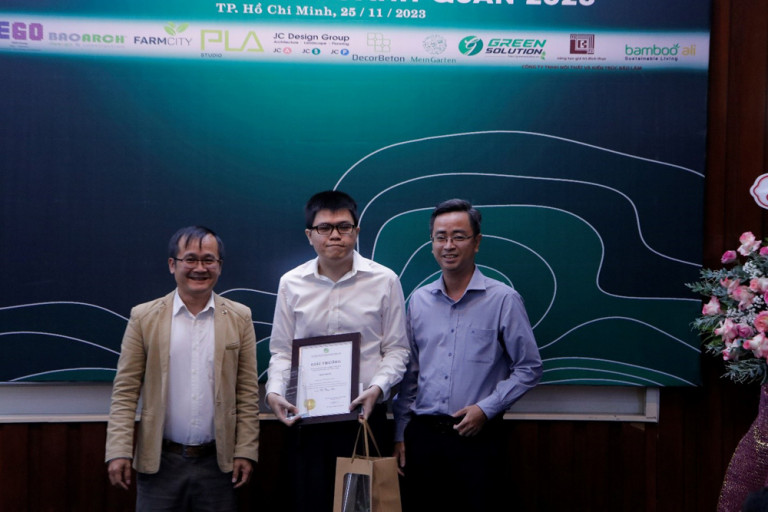 Sinh viên Võ Duy Tài đoạt giải nhất