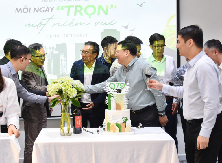 Nghi thức chúc mừng sinh nhật A79