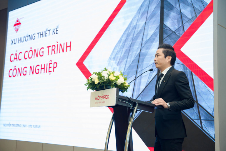 Ông Nguyễn Trường Linh - Phó TGĐ VNCC chia sẻ về xu hướng thiết kế Dự án Công nghiệp đón đầu làn sóng đầu tư quốc tế tại hội thảo “Xu hướng thiết kế bất động sản công nghiệp đón đầu làn sóng đầu tư quốc tế”