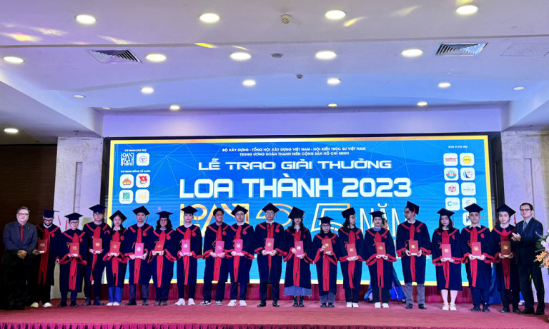 Các sinh viên nhận giải Khuyến khích