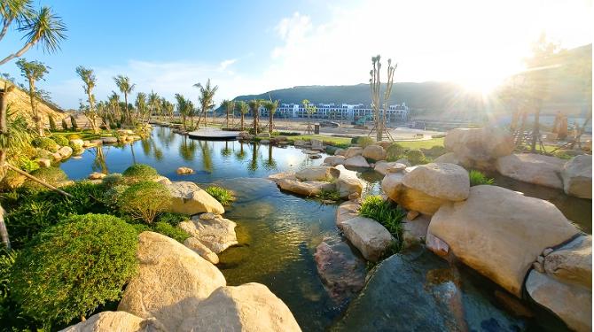 Hồ lọc nước phương pháp Wetland rộng 150m2 – Merryland, Việt Nam