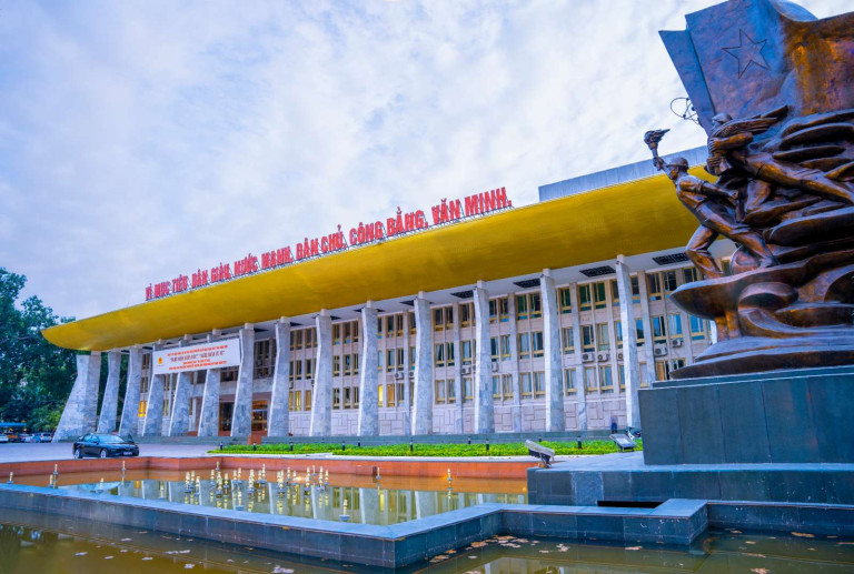 Cung Văn hóa Lao động hữu nghị Việt - Xô.