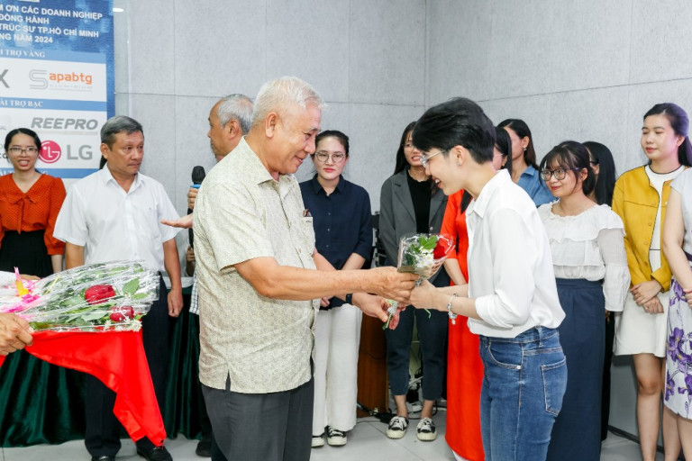 Lễ kết nạp hội viên