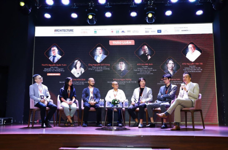 Ông Nguyễn Đỗ Dũng trong phần thảo luận tại Hội thảo “Đổi mới đô thị - Những ý tưởng đầu tiên”