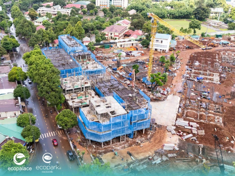 Móng cọc và móng bè thi công đồng bộ – nền tảng cho công trình bền vững nhiều thập kỷ.