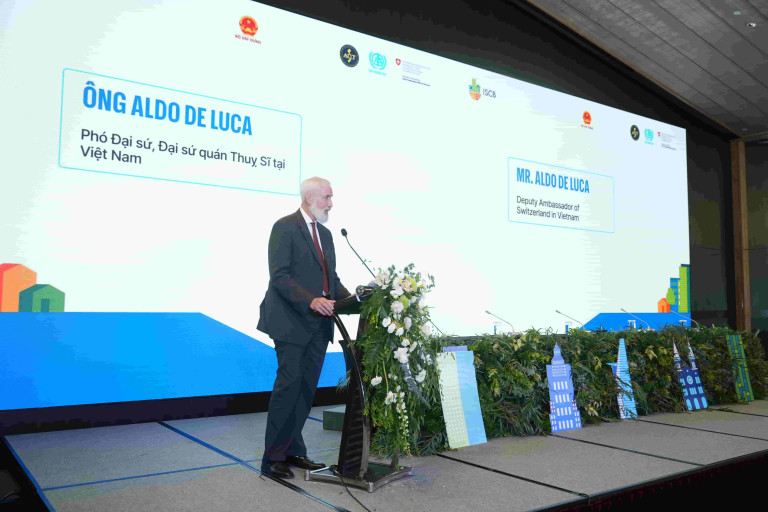 Ông Aldo de Luca, Phó Đại sứ Thụy Sĩ tại Việt Nam