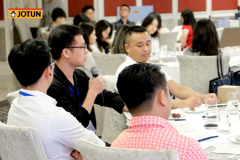 Các kiến trúc sư và nhà thiết kế nội thất chia sẻ về cảm hứng màu sắc.