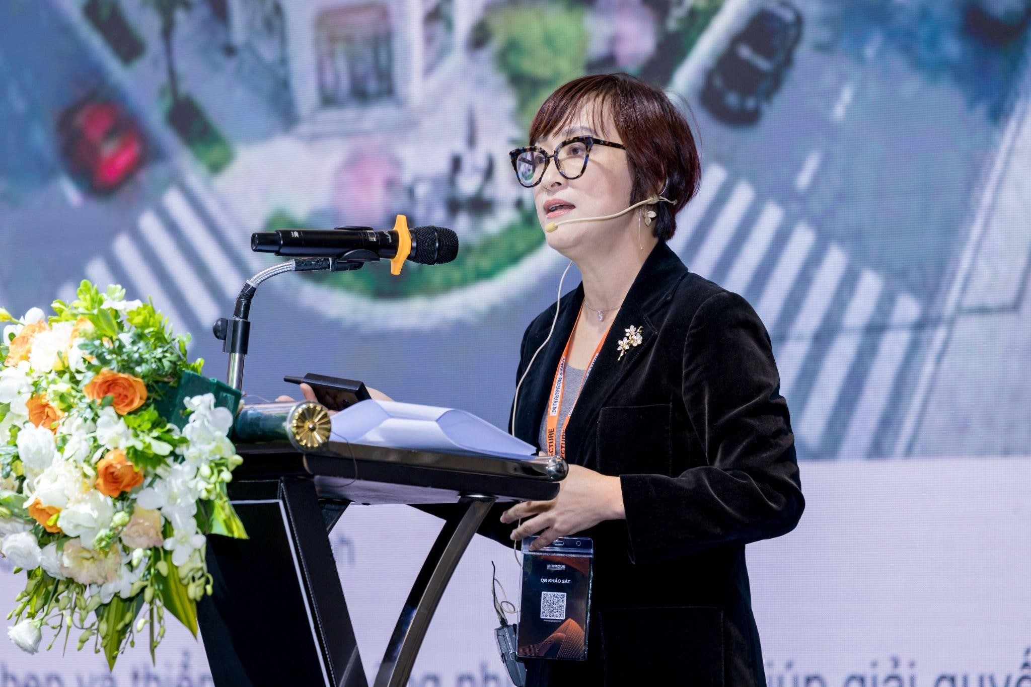 PGS.TS.KTS Phạm Thúy Loan - Cố vấn chuyên môn chương trình, Chuyên gia Quy hoạch Chiến lược Bang NSW, Úc – Nguyên Phó viện trưởng Viện Kiến trúc Quốc gia