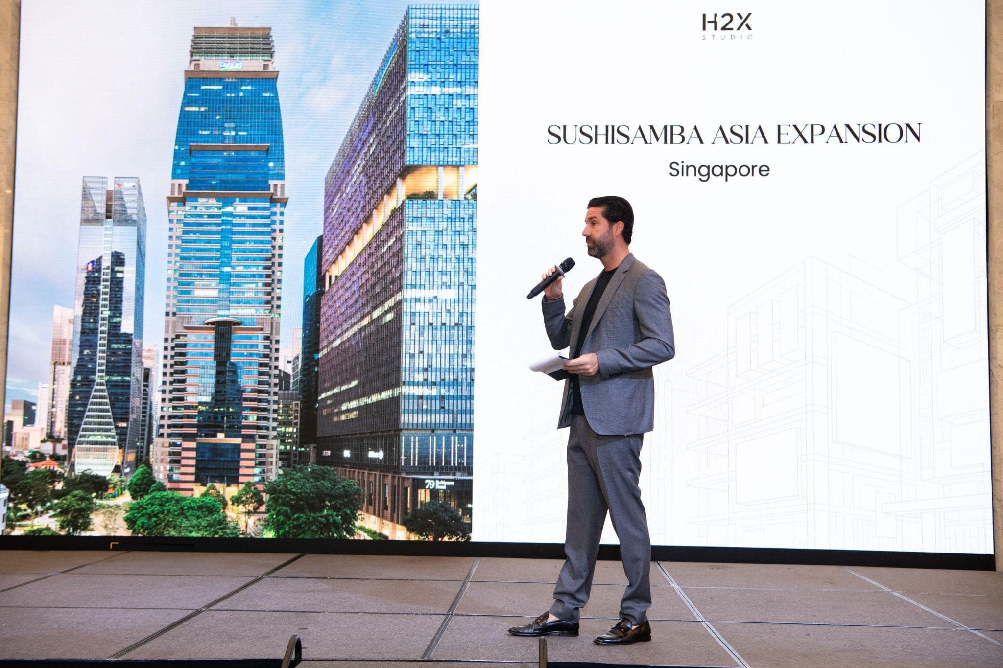 Ông James Oliver Burton, Phó Chủ tịch khu vực Châu Á của Sunset Hospitality Group