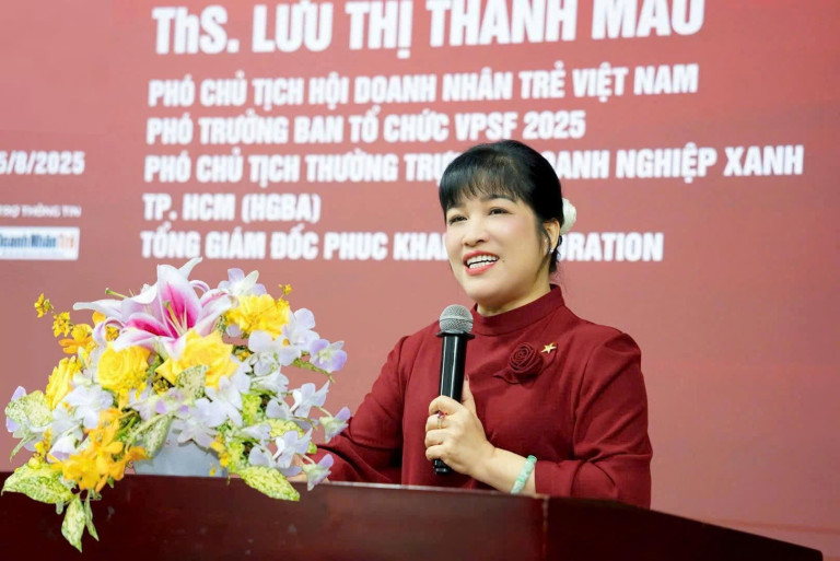 Bà Lưu Thị Thanh Mẫu - Tổng giám đốc Phuc Khang Corporation, Phó chủ tịch thường trực Hiệp Hội Doanh Nghiệp Xanh TP.HCM (HGBA)