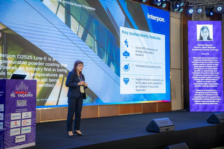 Bà Nguyễn Thị Thanh Hà tại hội nghị ZAK World of Façades 2025.