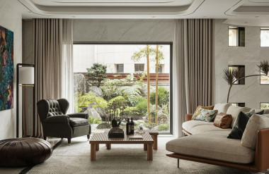 Ghế 1919 mang tính biểu tượng từ Poltrona Frau kiến tạo nên một không gian sống đậm chất nghệ thuật.