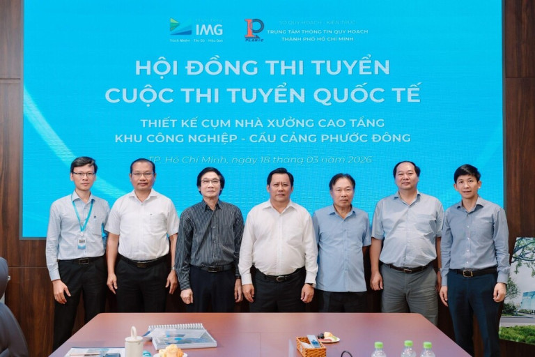 Hội đồng thi tuyển quy tụ các chuyên gia đầu ngành trong lĩnh vực quy hoạch, kiến trúc và phát triển khu công nghiệp.