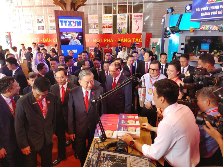 Định vị xuất bản là trụ cột trên mặt trận tư tưởng, động lực phát triển kinh tế số插图