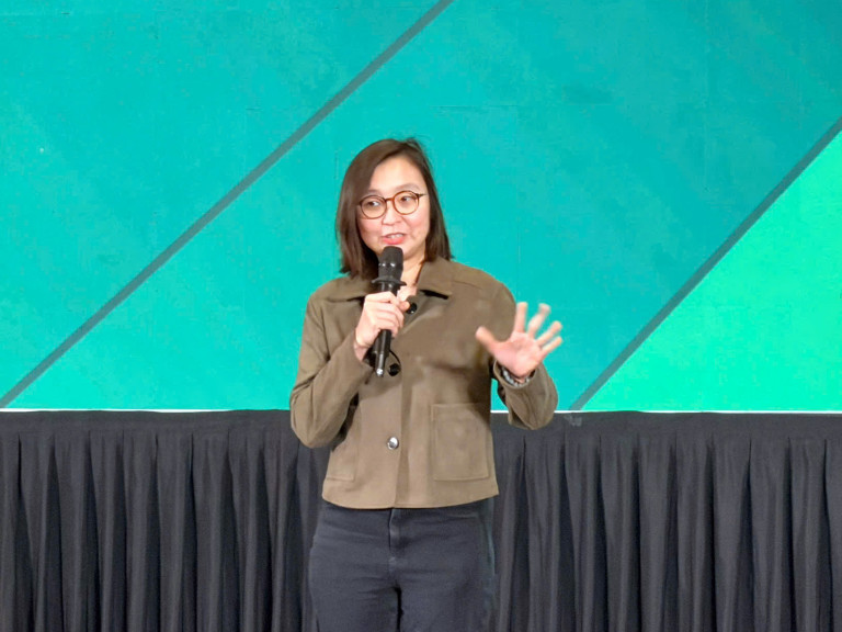 Bà Irene Umar – Thứ trưởng Bộ Kinh tế Sáng tạo Indonesia