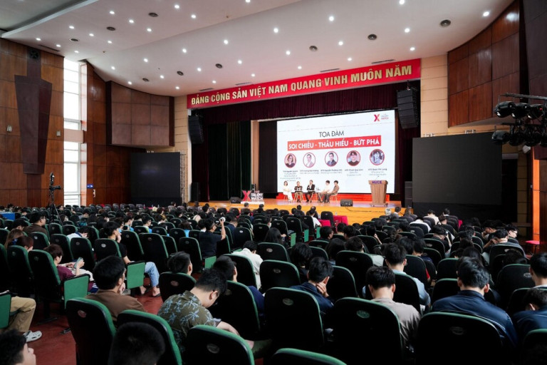 Sự kiện Unitour mở đầu hành trình Mùa 6 thu hút hàng trăm sinh viên