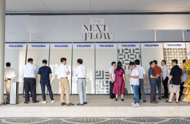 Trưng bày Gạch kích thước lớn 120x120cm tại sự kiện “The Next Flow”