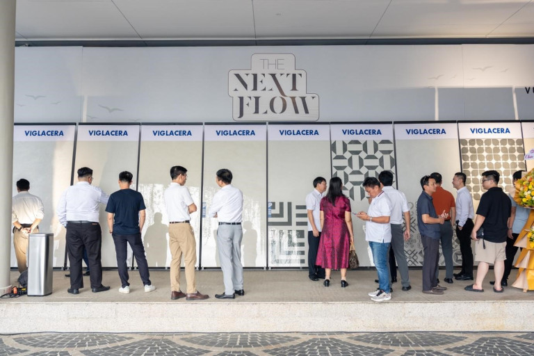 Trưng bày Gạch kích thước lớn 120x120cm tại sự kiện “The Next Flow”