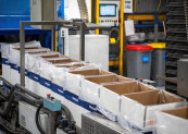 AkzoNobel hợp tác chặt chẽ với doanh nghiệp để giảm thiểu dấu chân carbon.