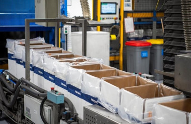 AkzoNobel hợp tác chặt chẽ với doanh nghiệp để giảm thiểu dấu chân carbon.