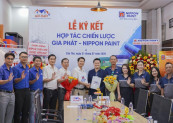 Lễ ký kết hợp tác giữa Nippon Paint và công ty Tư vấn - Xây dựng Gia Phát với sự tham gia của đại diện hai bên - Nippon Paint